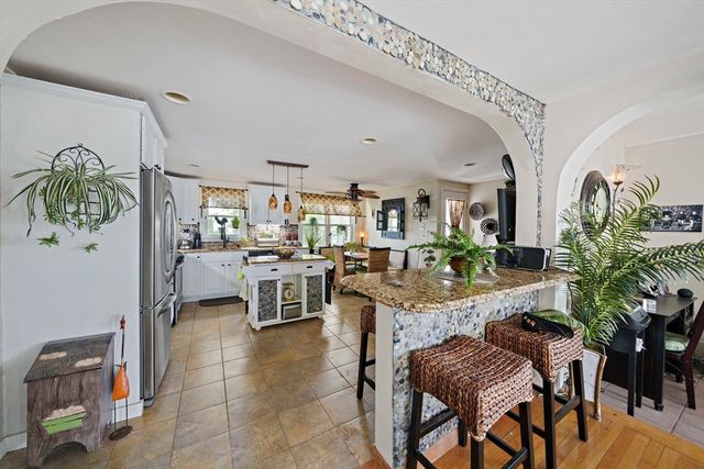 5 Caldwell St, Weymouth, MA 02191