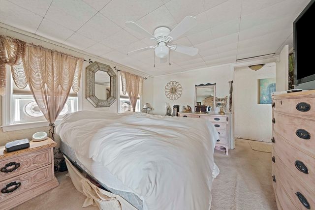 5 Caldwell St, Weymouth, MA 02191