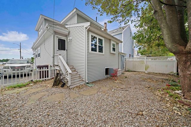5 Caldwell St, Weymouth, MA 02191