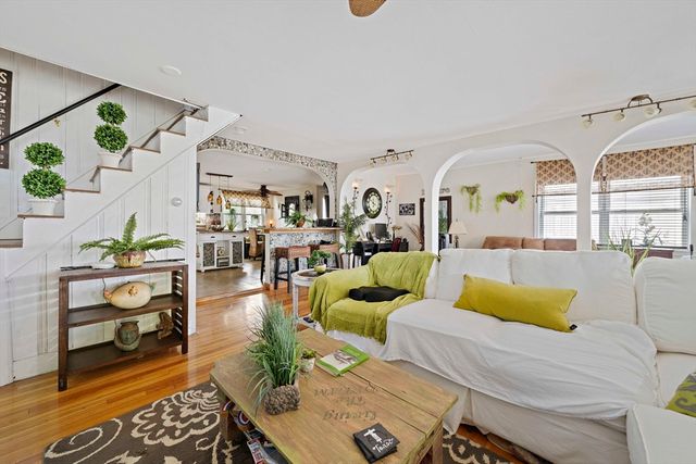 5 Caldwell St, Weymouth, MA 02191