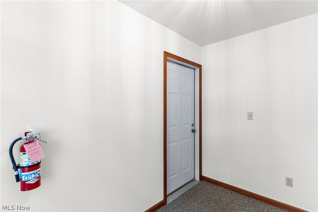 1338 Fox Run Drive, Youngstown, OH 44512