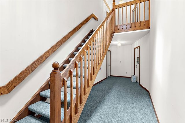 1338 Fox Run Drive, Youngstown, OH 44512
