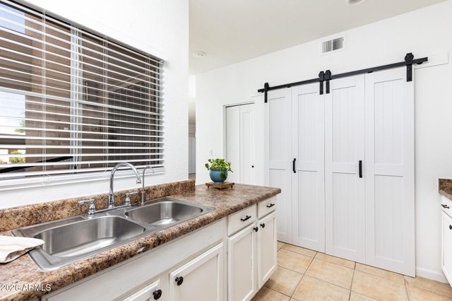 11333 N 92ND Street 1042, Scottsdale, AZ 85260