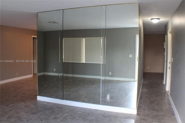 2023 SW 16th Ave, Boynton Beach, FL 33426