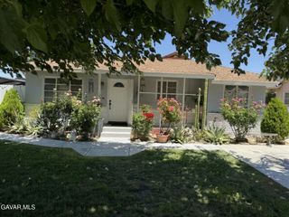 1235 W Ivesbrook Street, Lancaster, CA 93534