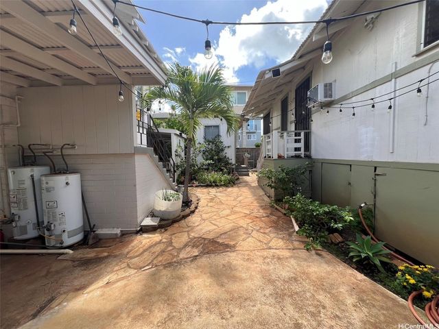 3429 Wela Street, Honolulu, HI 96815