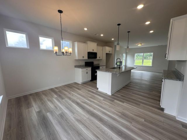 79 Professional Place 11, Calhoun, GA 30701