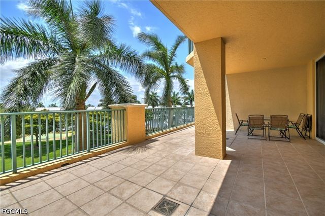 3414 Hancock Bridge PKWY 303, North Fort Myers, FL 33903