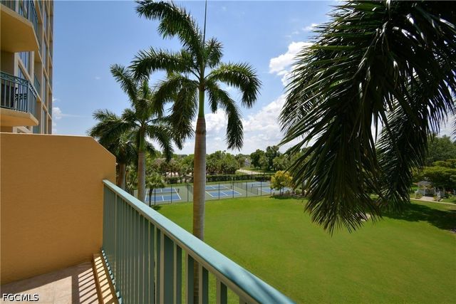 3414 Hancock Bridge PKWY 303, North Fort Myers, FL 33903