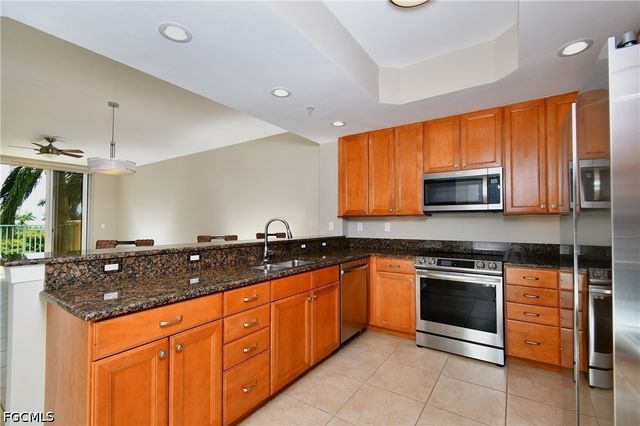 3414 Hancock Bridge PKWY 303, North Fort Myers, FL 33903