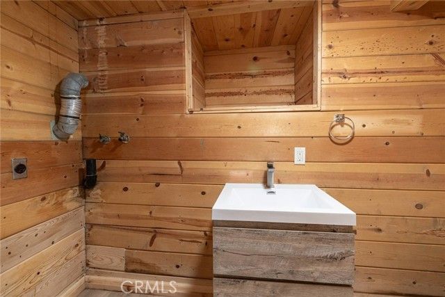 21818 Vista Road, Cedarpines Park, CA 92322