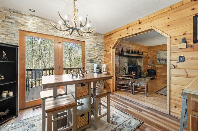 1944 Anderson Way, Sevierville, TN 37876