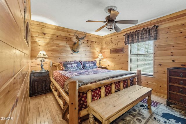 1944 Anderson Way, Sevierville, TN 37876