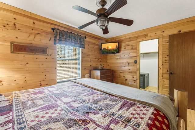 1944 Anderson Way, Sevierville, TN 37876