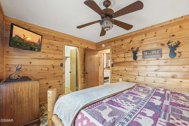 1944 Anderson Way, Sevierville, TN 37876