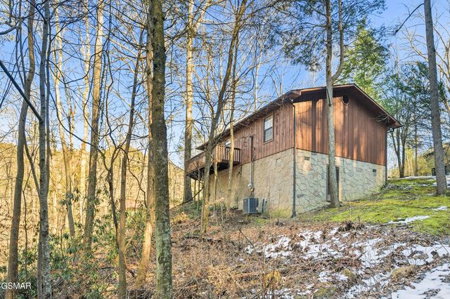 1944 Anderson Way, Sevierville, TN 37876