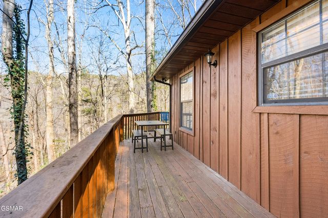 1944 Anderson Way, Sevierville, TN 37876