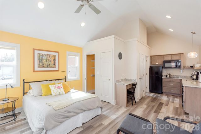 608 Ray Avenue, Hendersonville, NC 28792