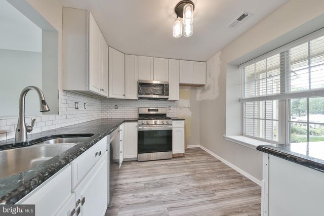 35 NUTMEG, Newtown, PA 18940