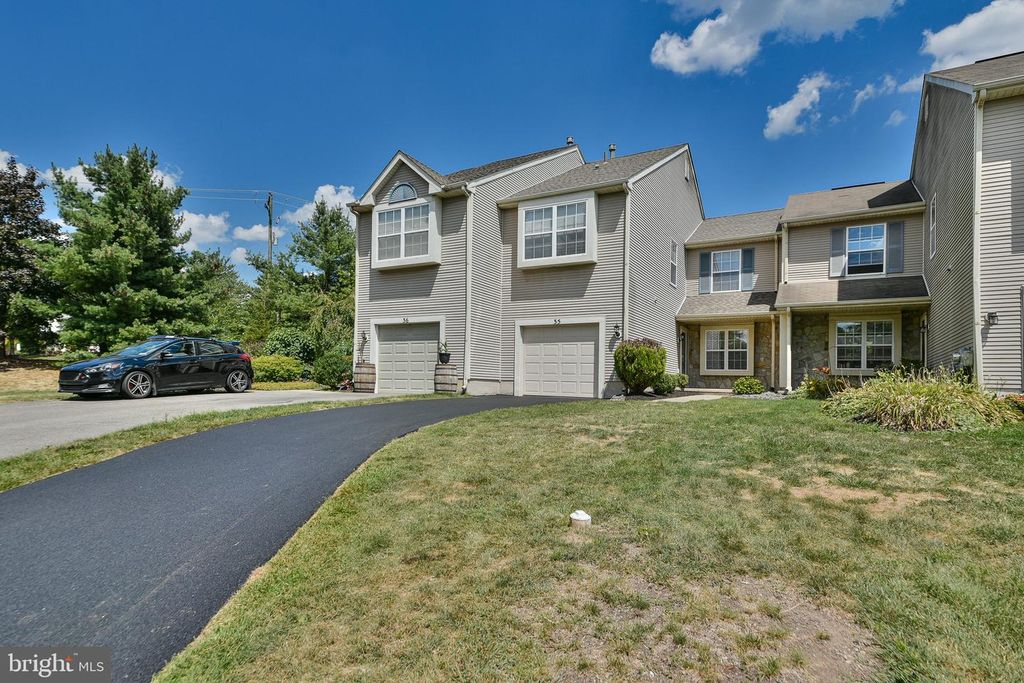 35 NUTMEG, Newtown, PA 18940