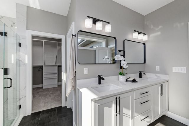 80 NW Alderleaf Drive, Waukee, IA 50263