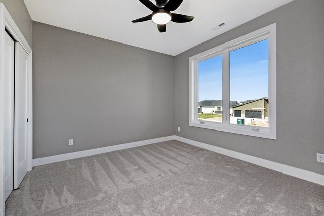 80 NW Alderleaf Drive, Waukee, IA 50263