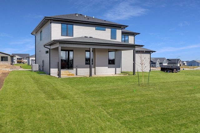 80 NW Alderleaf Drive, Waukee, IA 50263