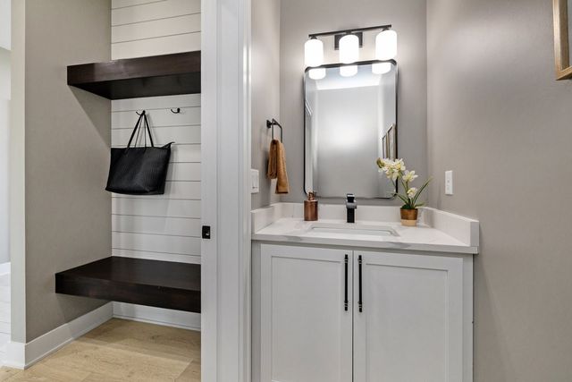 80 NW Alderleaf Drive, Waukee, IA 50263