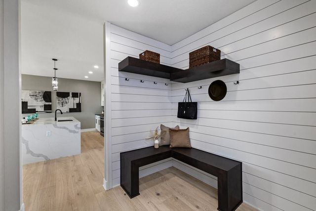 80 NW Alderleaf Drive, Waukee, IA 50263