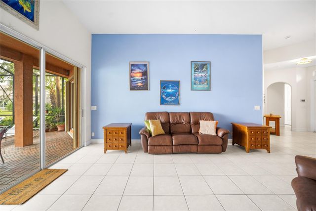 11183 NW 69th Place, Parkland, FL 33076