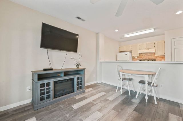204 Landing Rd Apt B, North Myrtle Beach, SC 29582
