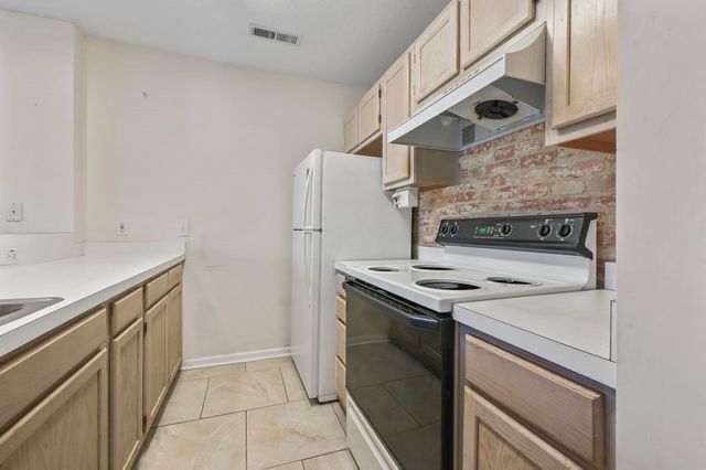 204 Landing Rd Apt B, North Myrtle Beach, SC 29582