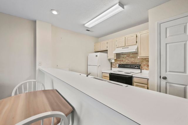 204 Landing Rd Apt B, North Myrtle Beach, SC 29582