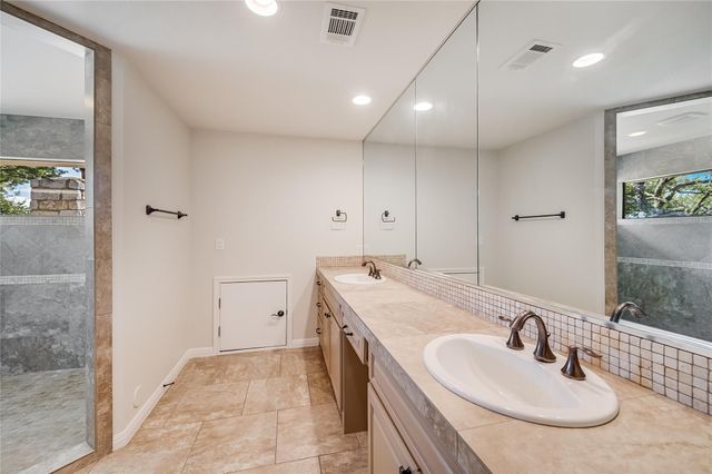 2002 Lakeway BLVD, Lakeway, TX 78734