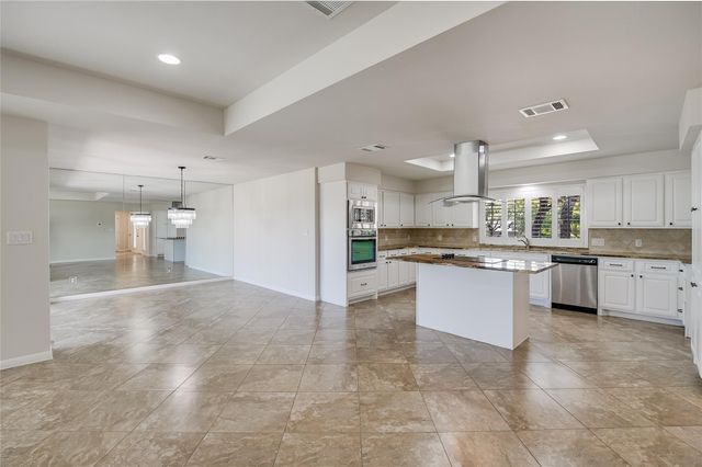 2002 Lakeway BLVD, Lakeway, TX 78734