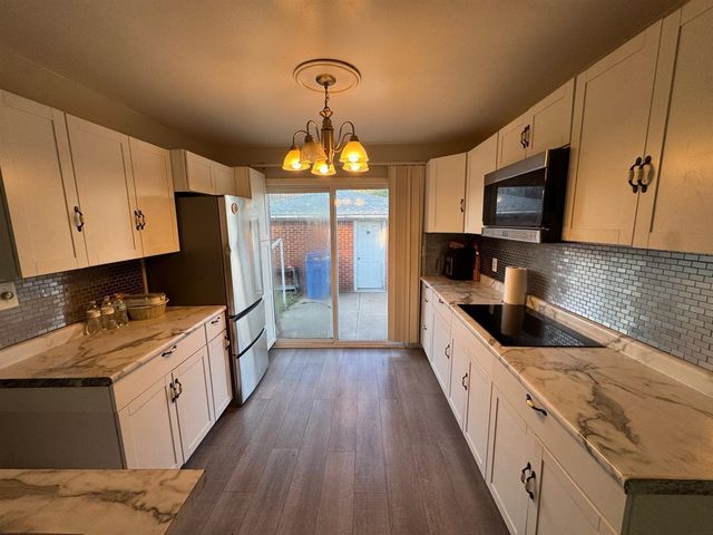 24104 Hass Street, Dearborn Heights, MI 48127