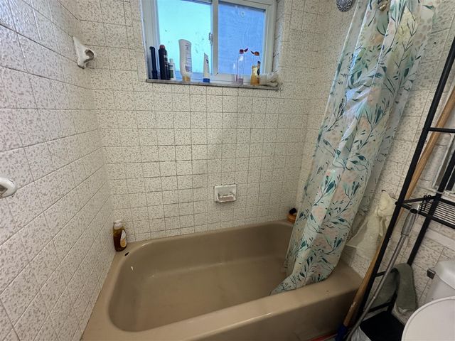24104 Hass Street, Dearborn Heights, MI 48127