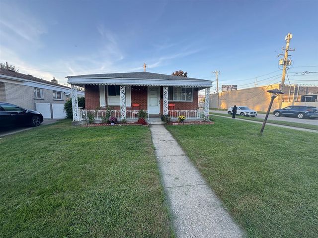 24104 Hass Street, Dearborn Heights, MI 48127