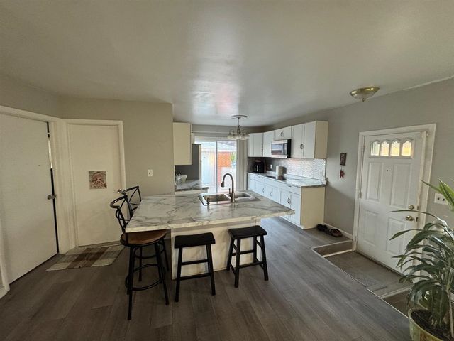 24104 Hass Street, Dearborn Heights, MI 48127