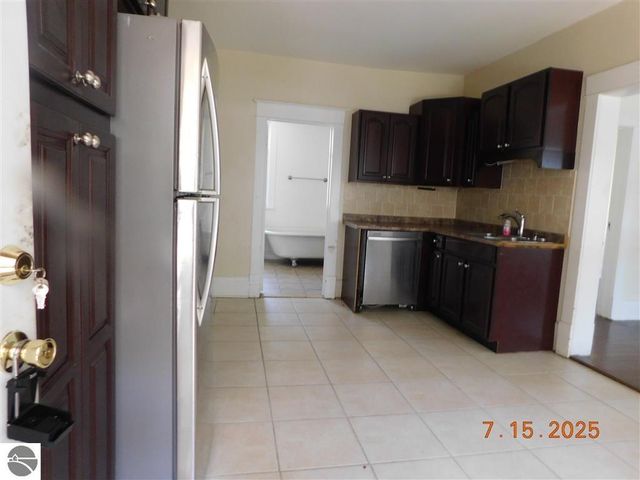 519 E Division, Cadillac, MI 49601