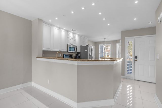 4396 Baldwin Ave Apt 80, Little River, SC 29566