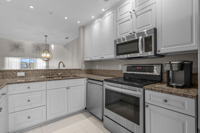 4396 Baldwin Ave Apt 80, Little River, SC 29566