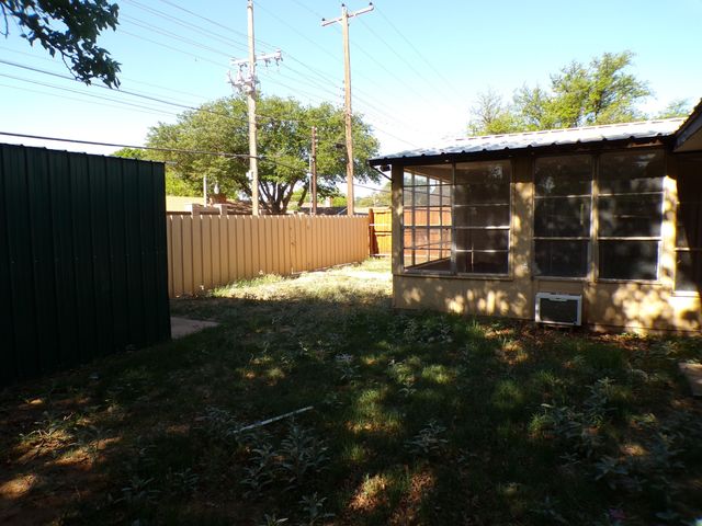 2829 66th Street, Lubbock, TX 79413