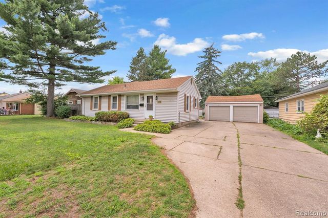 5693 Colonial Street, Dearborn Heights, MI 48127