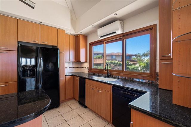 46 N Iwa Pl, Lahaina, HI 96761