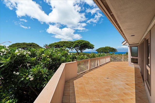 46 N Iwa Pl, Lahaina, HI 96761