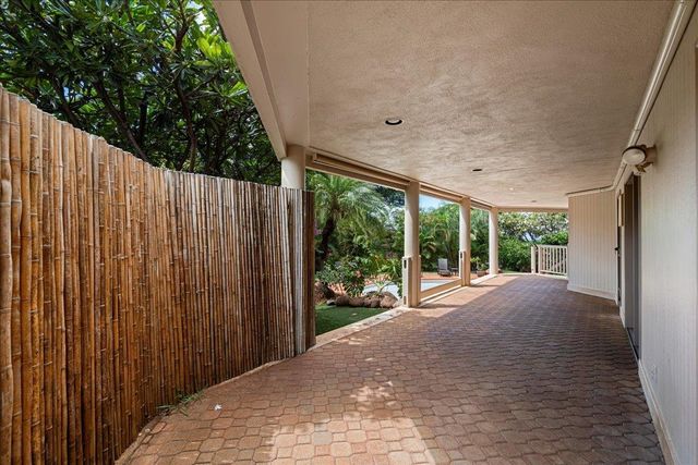 46 N Iwa Pl, Lahaina, HI 96761