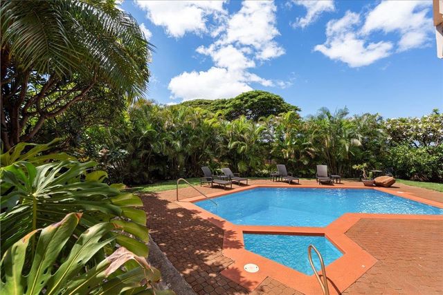 46 N Iwa Pl, Lahaina, HI 96761