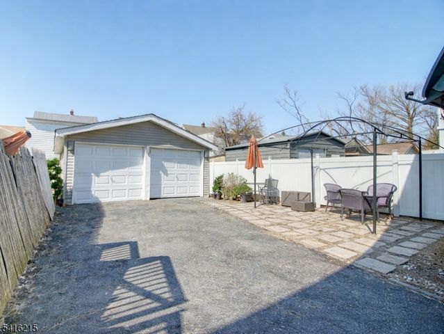 331 Ellery Ave, Newark City, NJ 07106