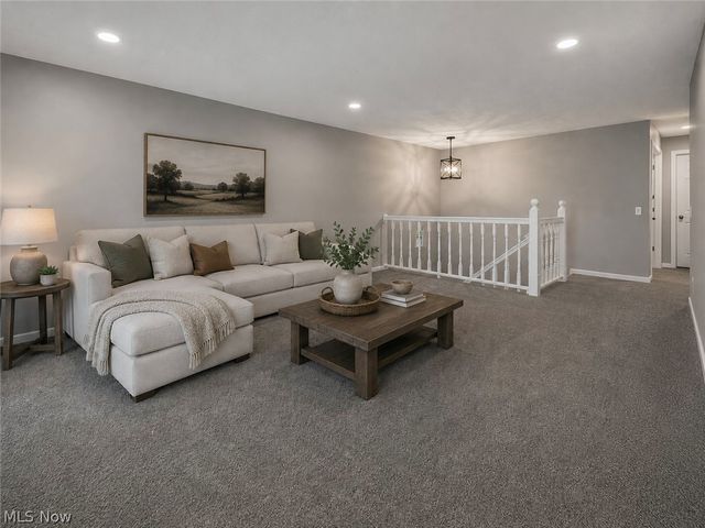 6518 Lorraine Avenue NW, Massillon, OH 44646